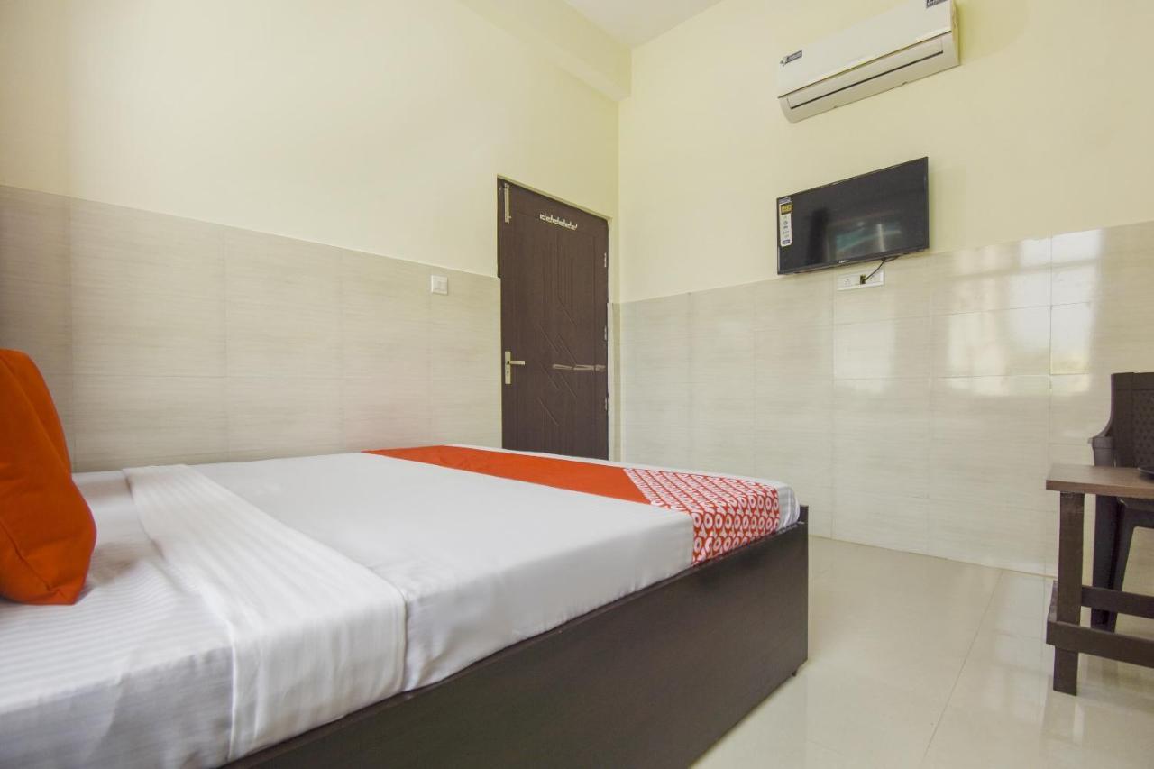 Flagship 75751 Hotel Surya Bahadrabad Luaran gambar