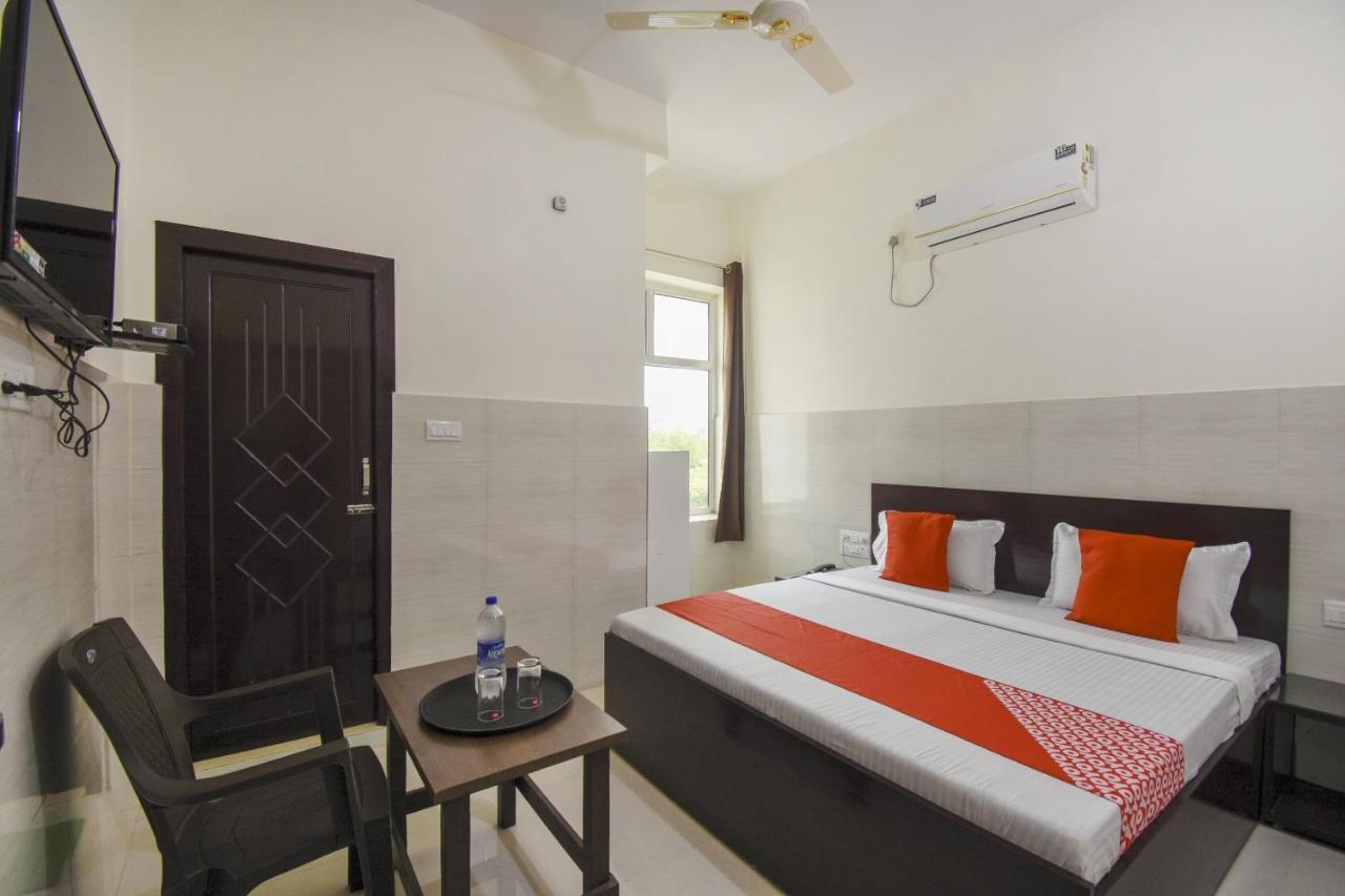 Flagship 75751 Hotel Surya Bahadrabad Luaran gambar